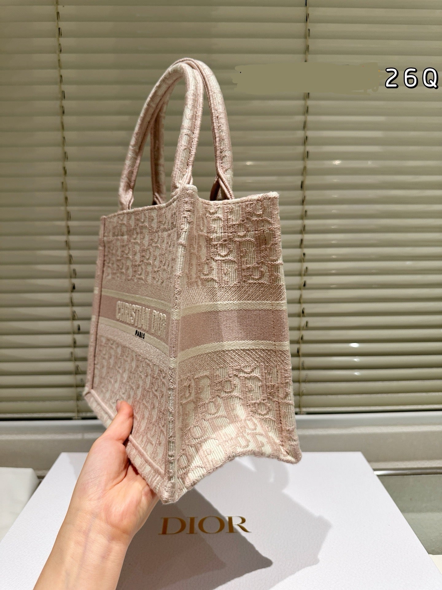 Di*r Embroidery Tote Bag ( 3 Sizes )