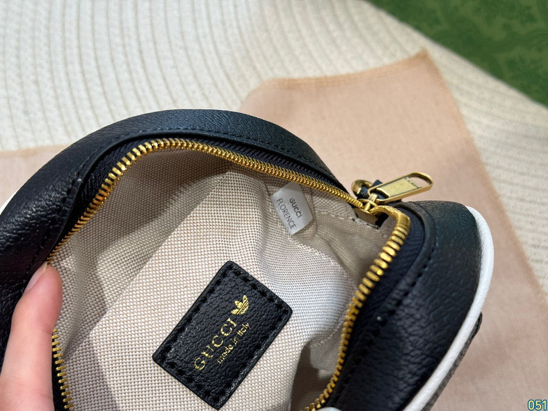 Ad*das x GG Crossbody Bag ( Unisex )