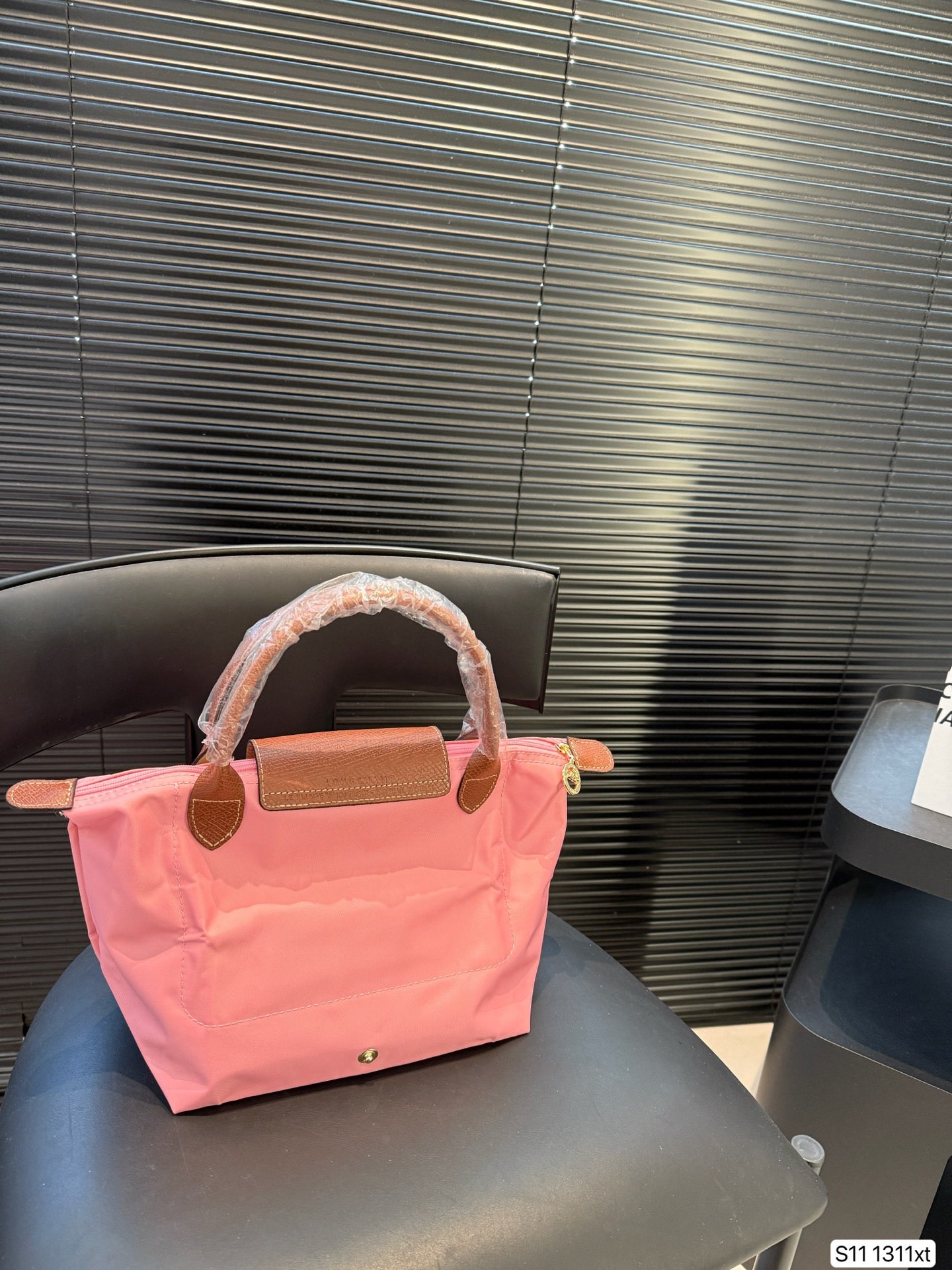 Longchamp Brand Handbags ( 3 Sizes & 3 Colours )