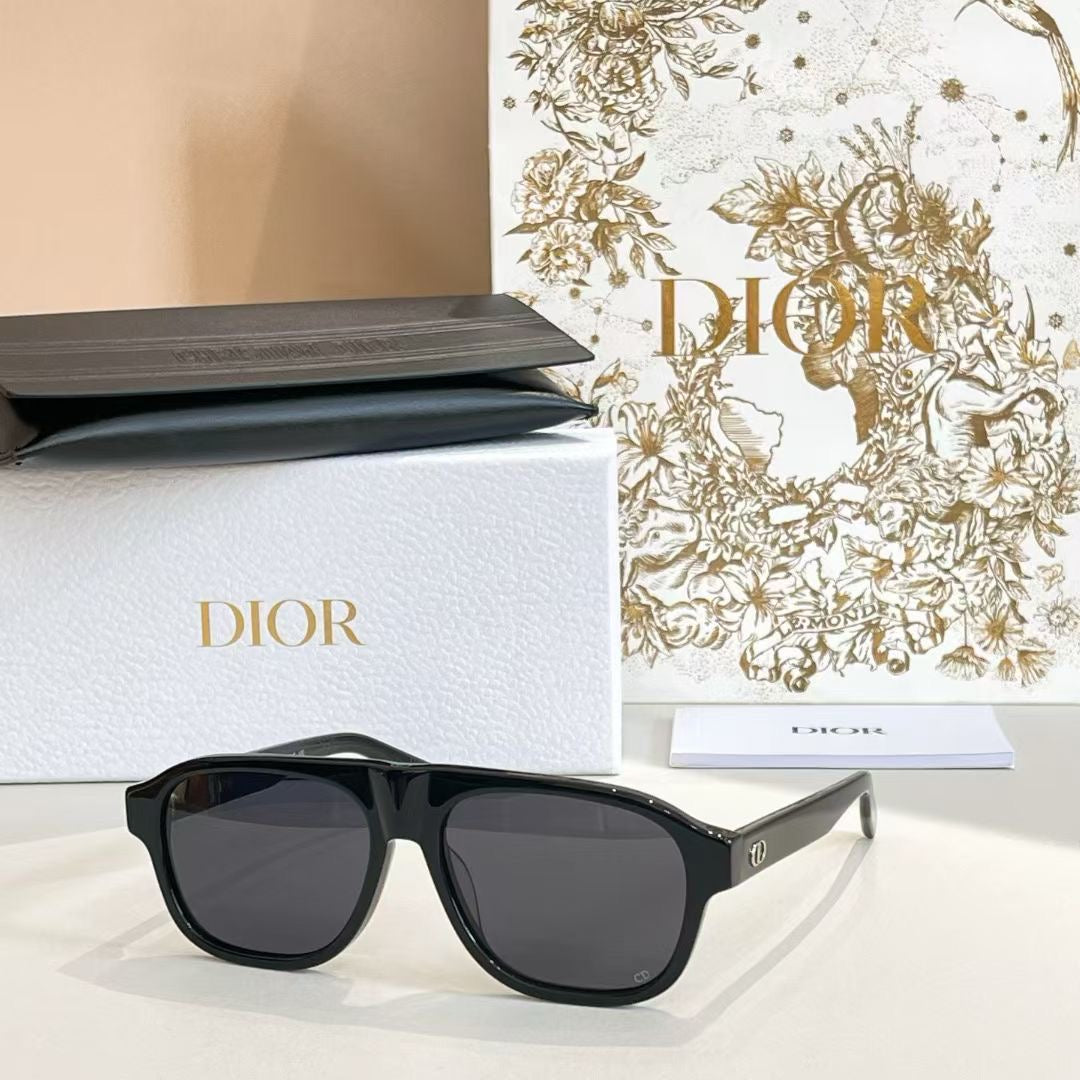 Di*r Sunglasses ( Multiple Shades )