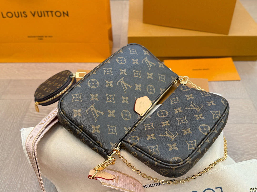 Lv Pochette Bag ( Pink Belt )