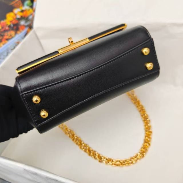 D&G Crossbody bag