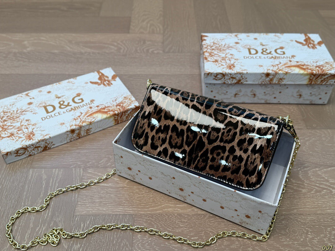 D&G Stylish Shoulder + Hand Bag