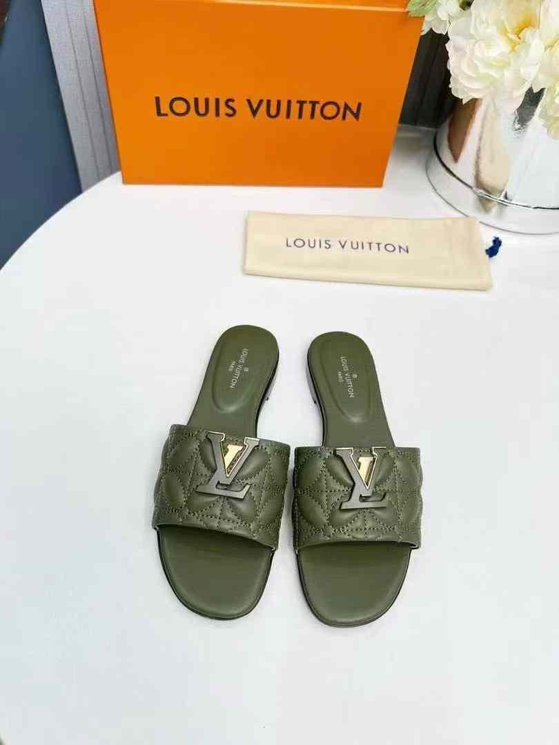 Lv Slipper ( 7 Colours )
