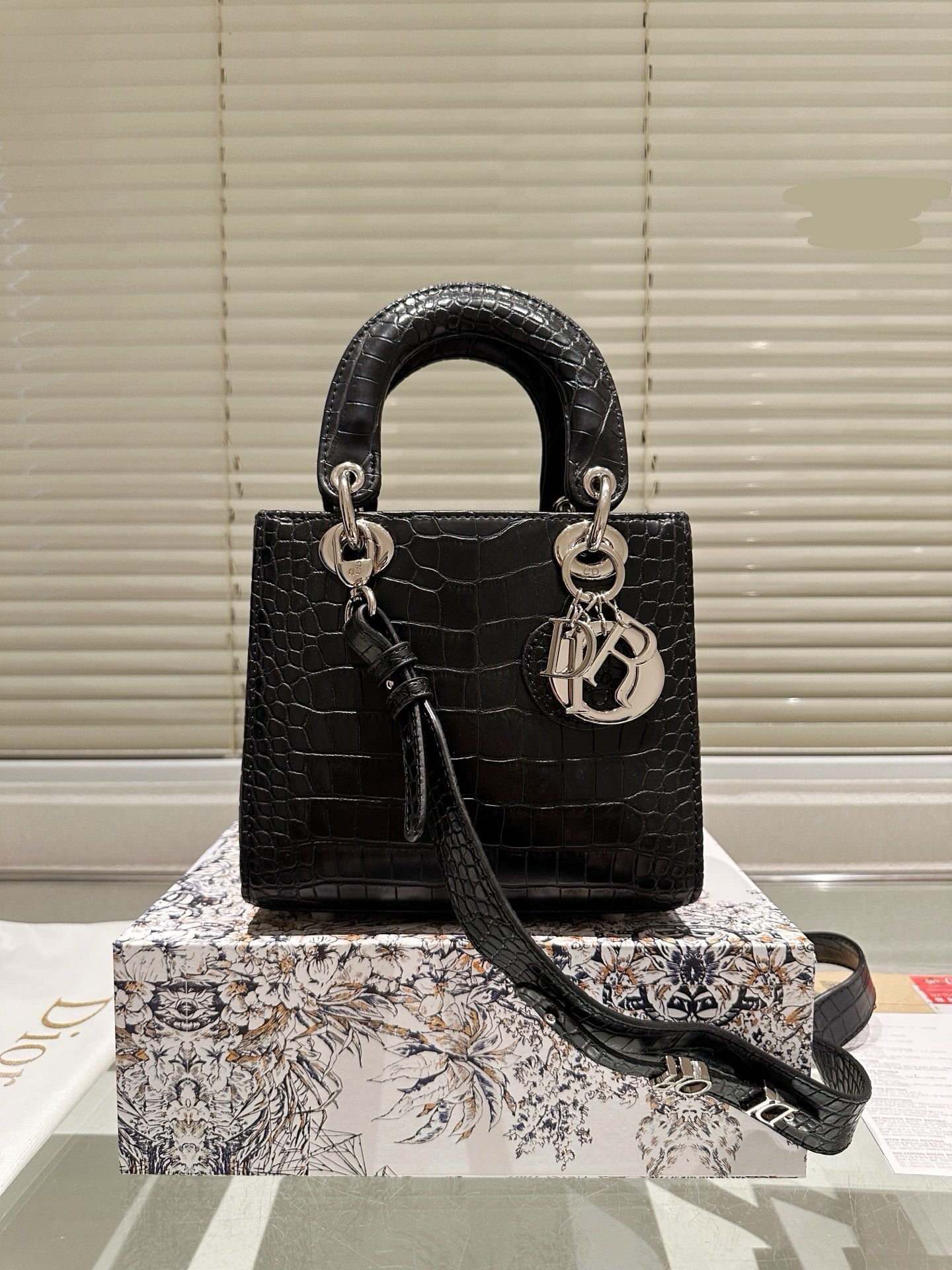 Di*r Most Demanding Bag ( 5 Colours )