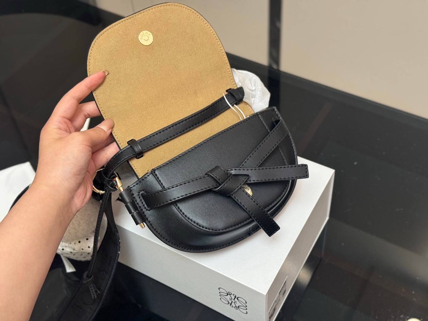 Lo*we Saddle Crossbody Bag ( 2 Colours )