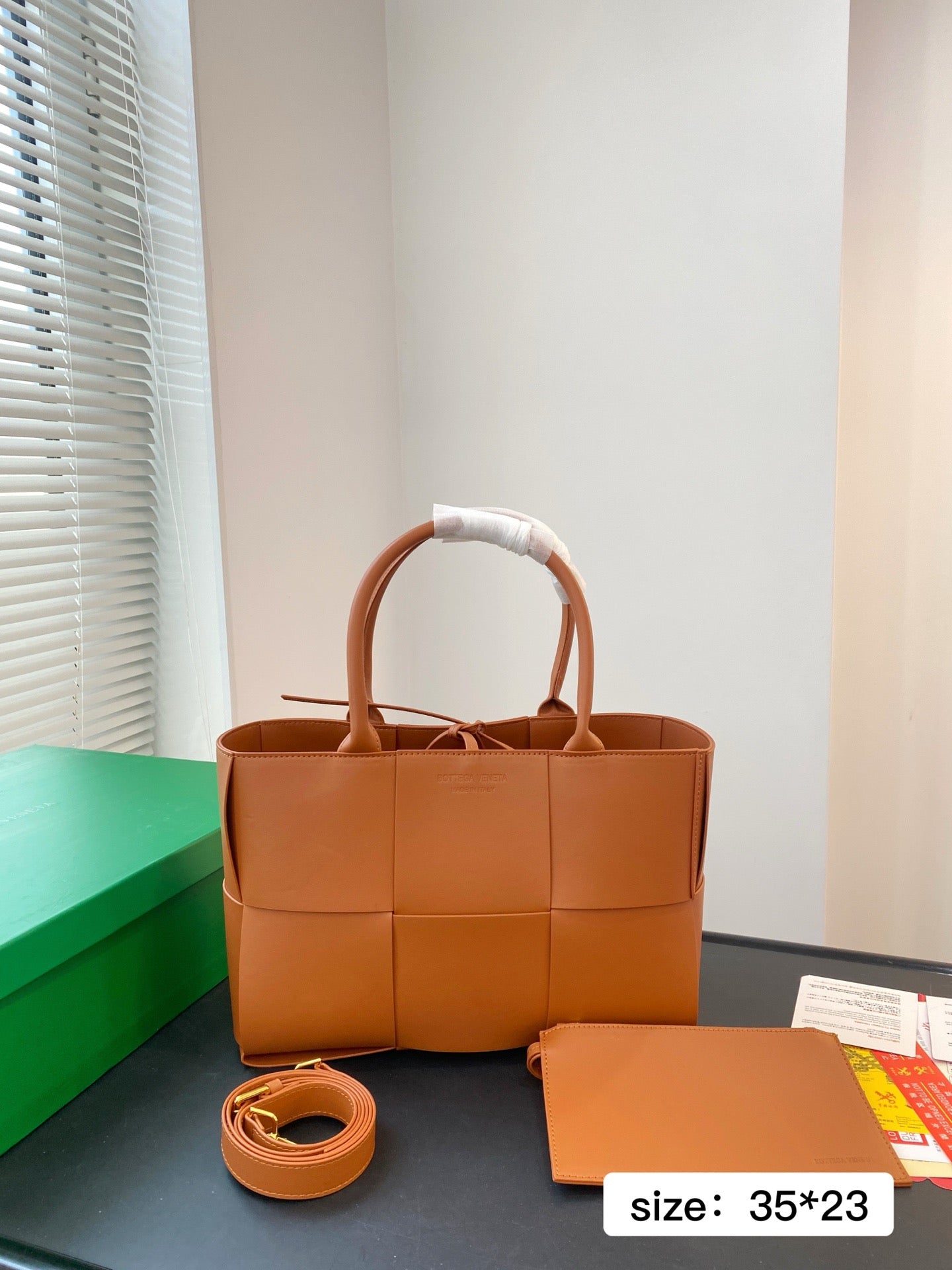 B*ttega Veneta Famous Handbag