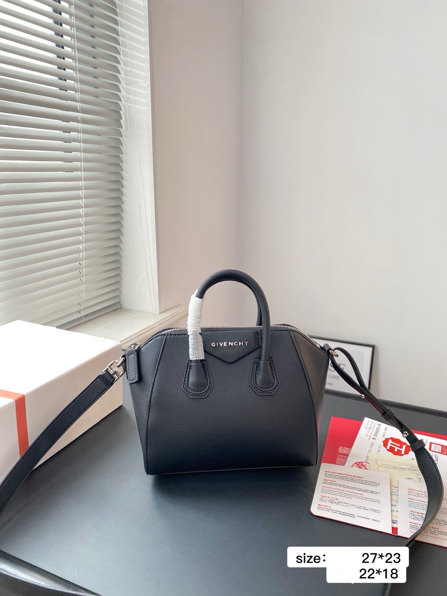 Giv*nchy Handbag ( 2 Sizes )