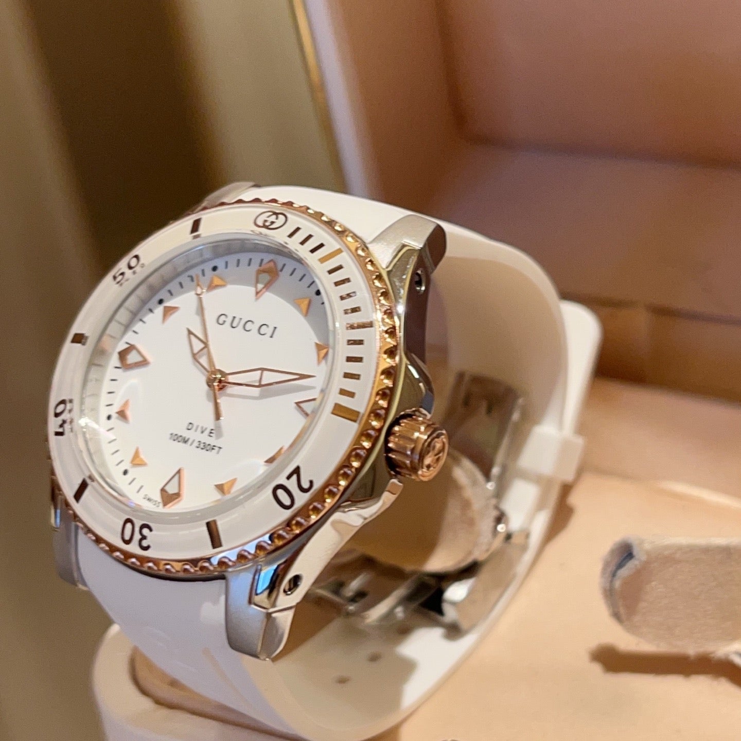 GG Watch ( Limited Edition )