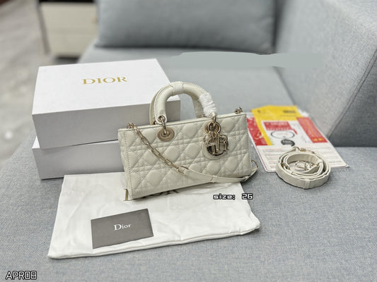 Di*r Famous Bag ( 3 Colours )