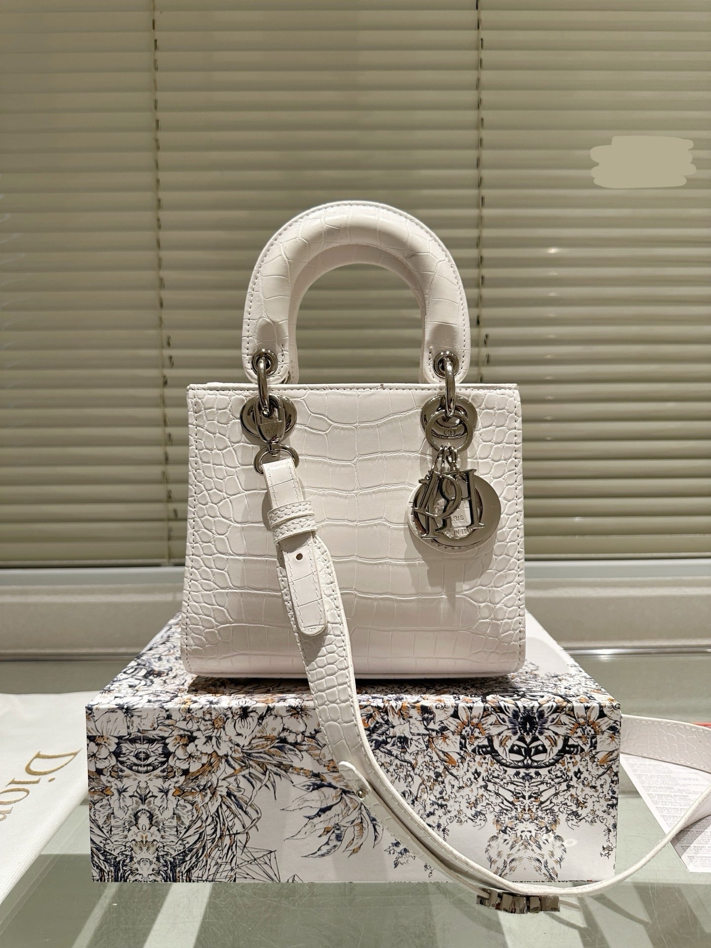 Di*r Most Demanding Bag ( 5 Colours )