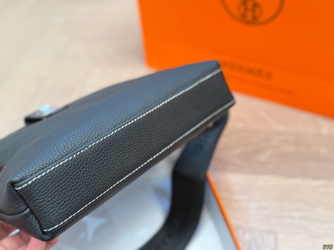 H*rmes Crossbody bag