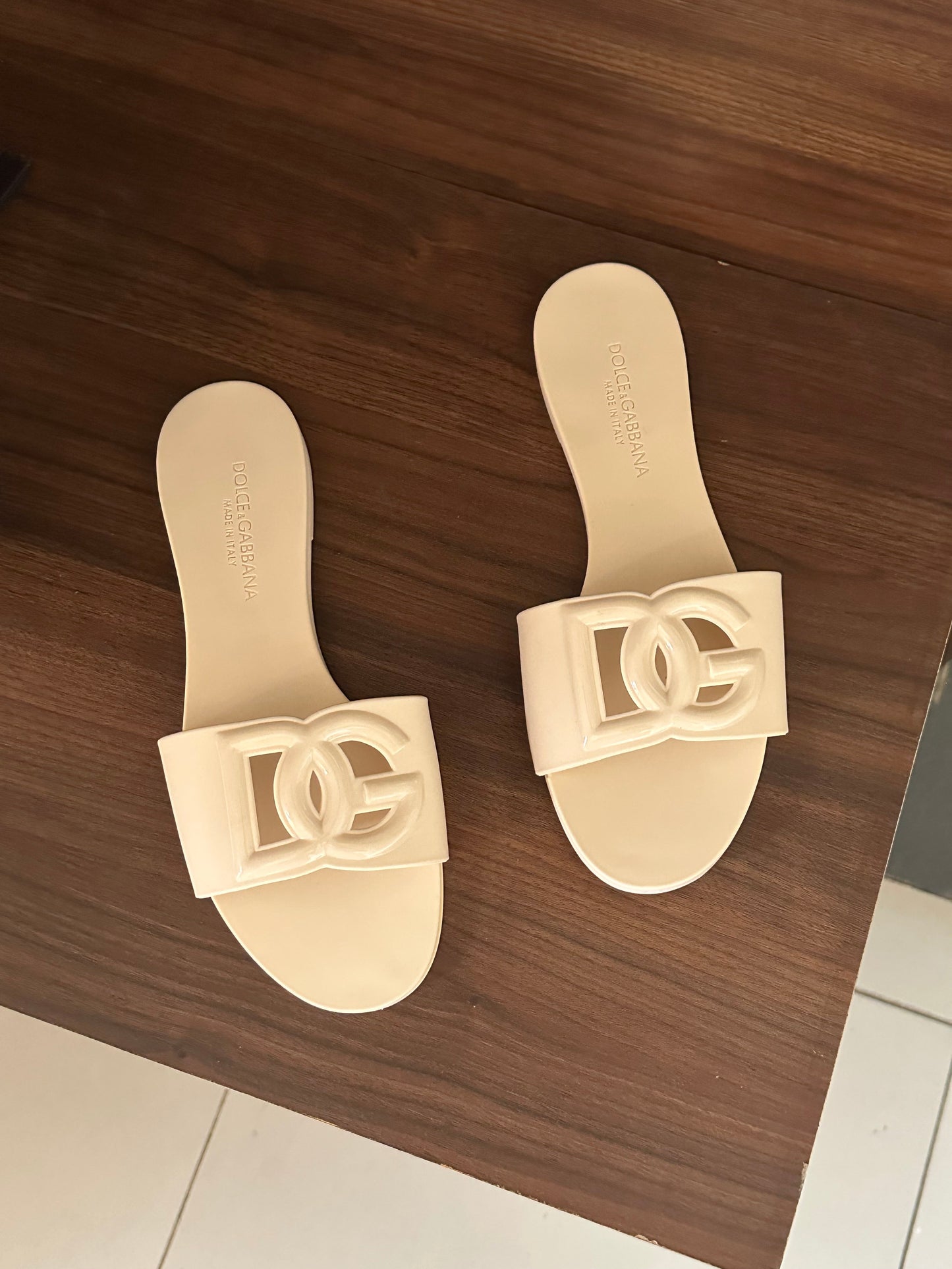 D&G Famous Brand Sipper