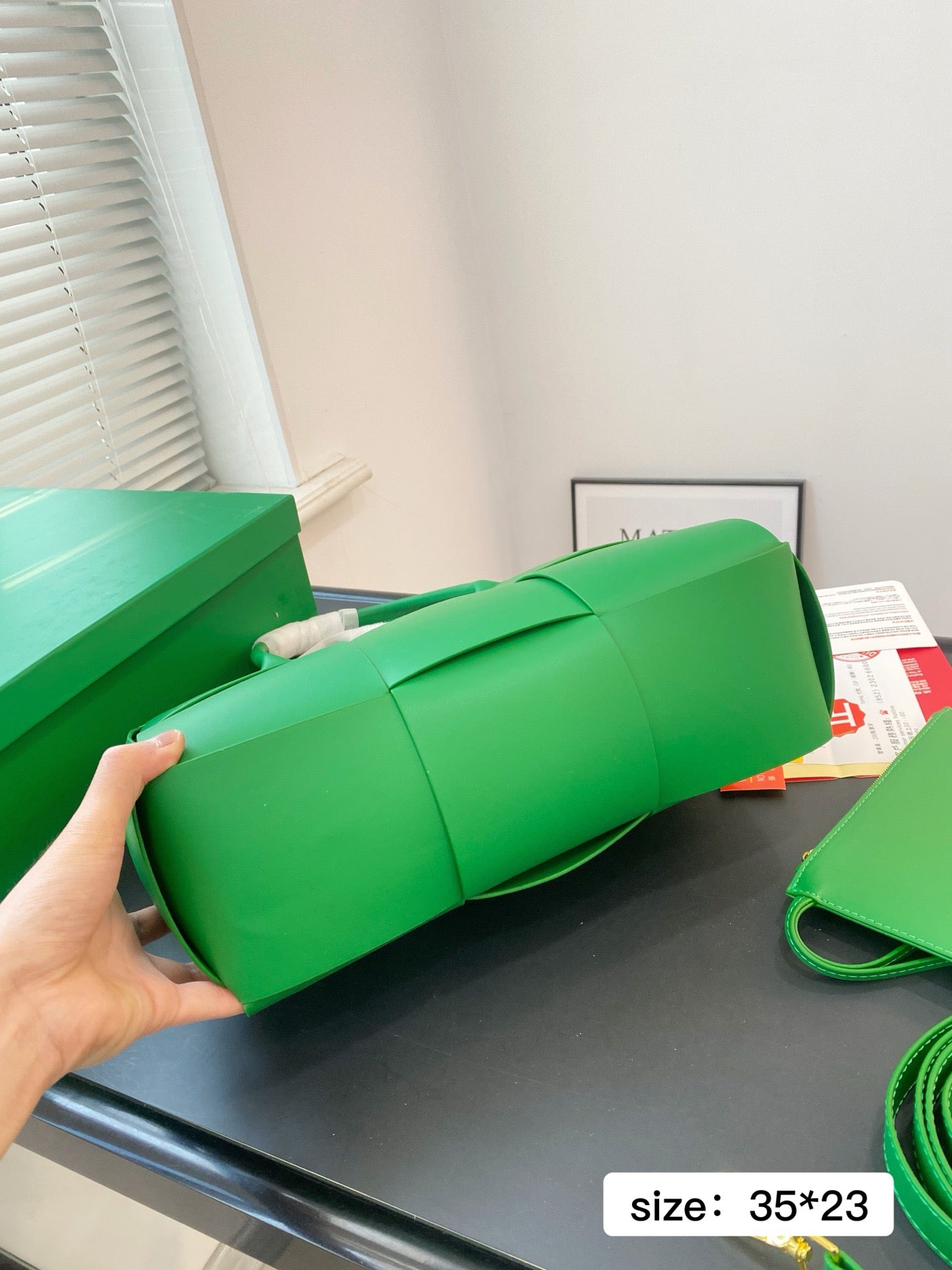 B*ttega Veneta Famous Handbag