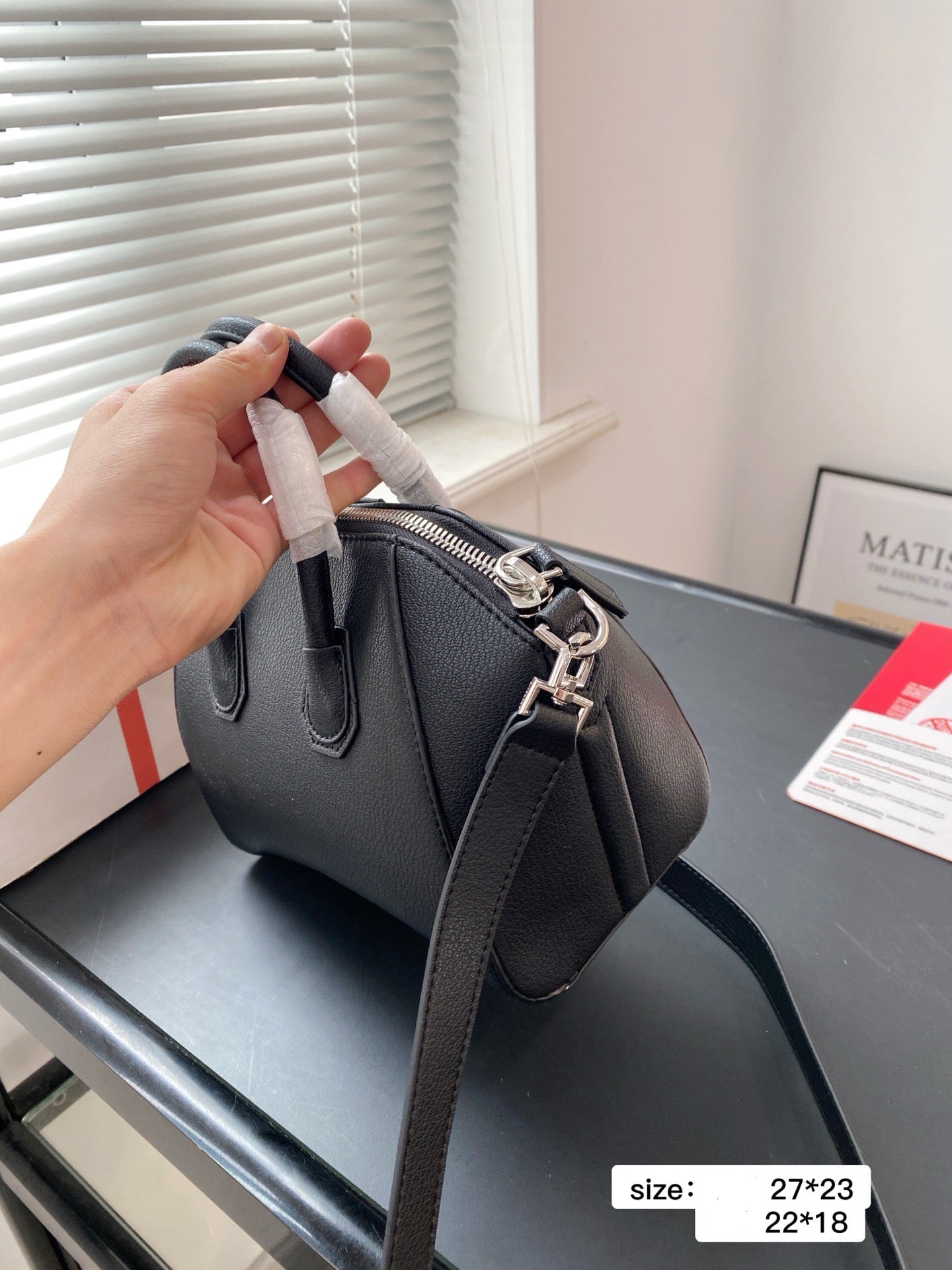 Giv*nchy Handbag ( 2 Sizes )