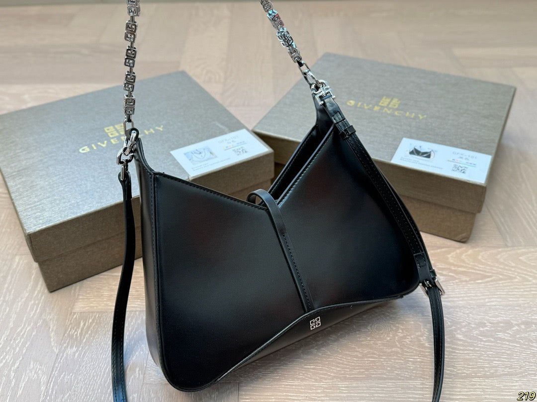 Giv*nchy Slingbag