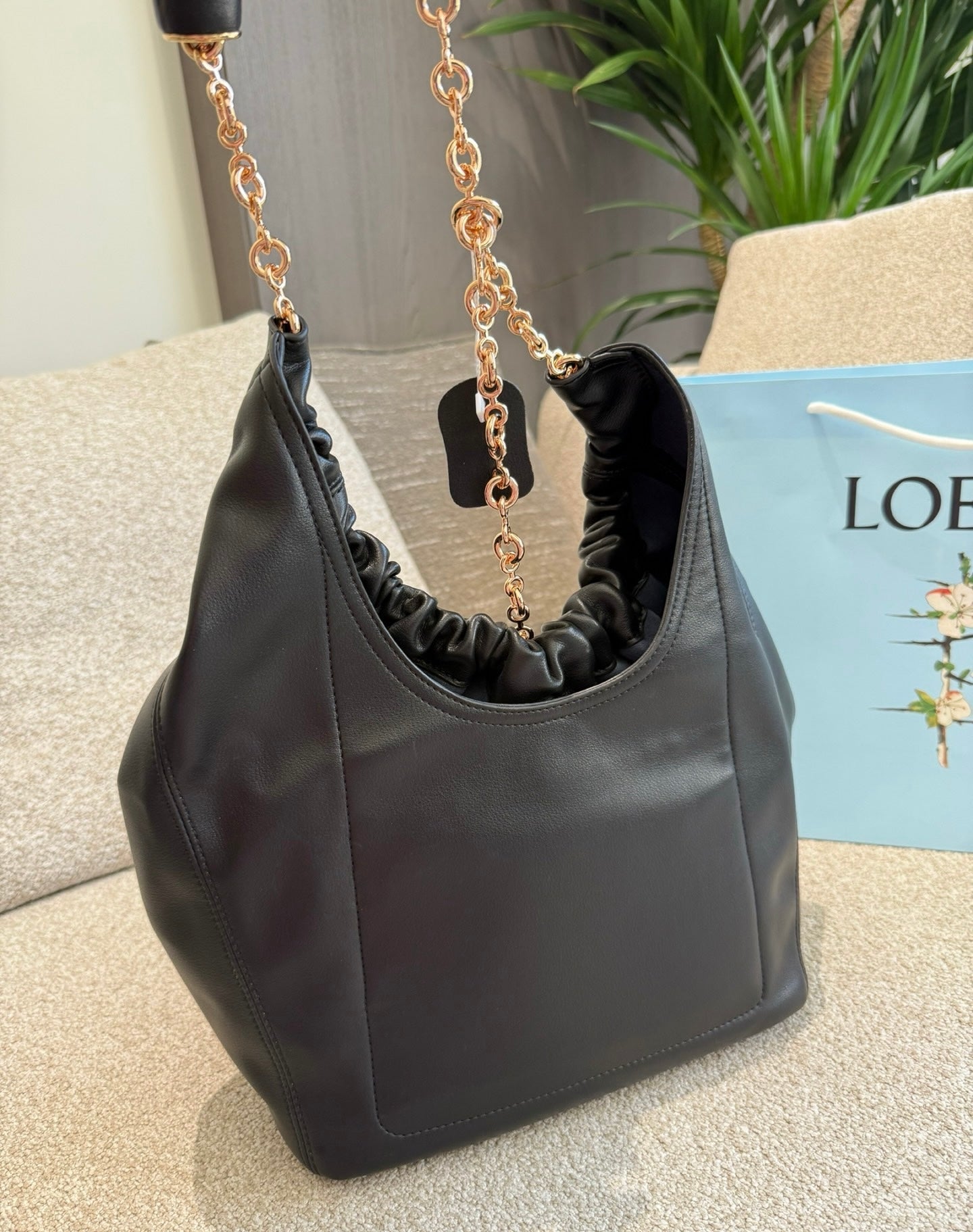 Lo*we Latest Handbags