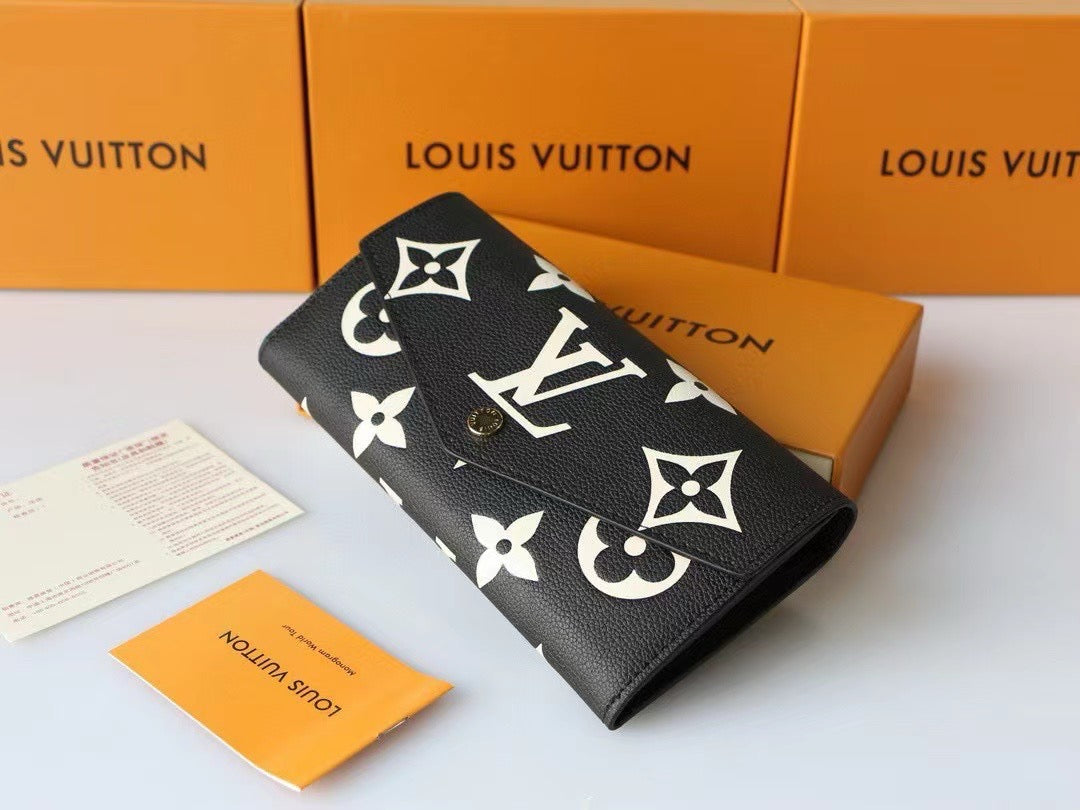 Lv Flap Wallet