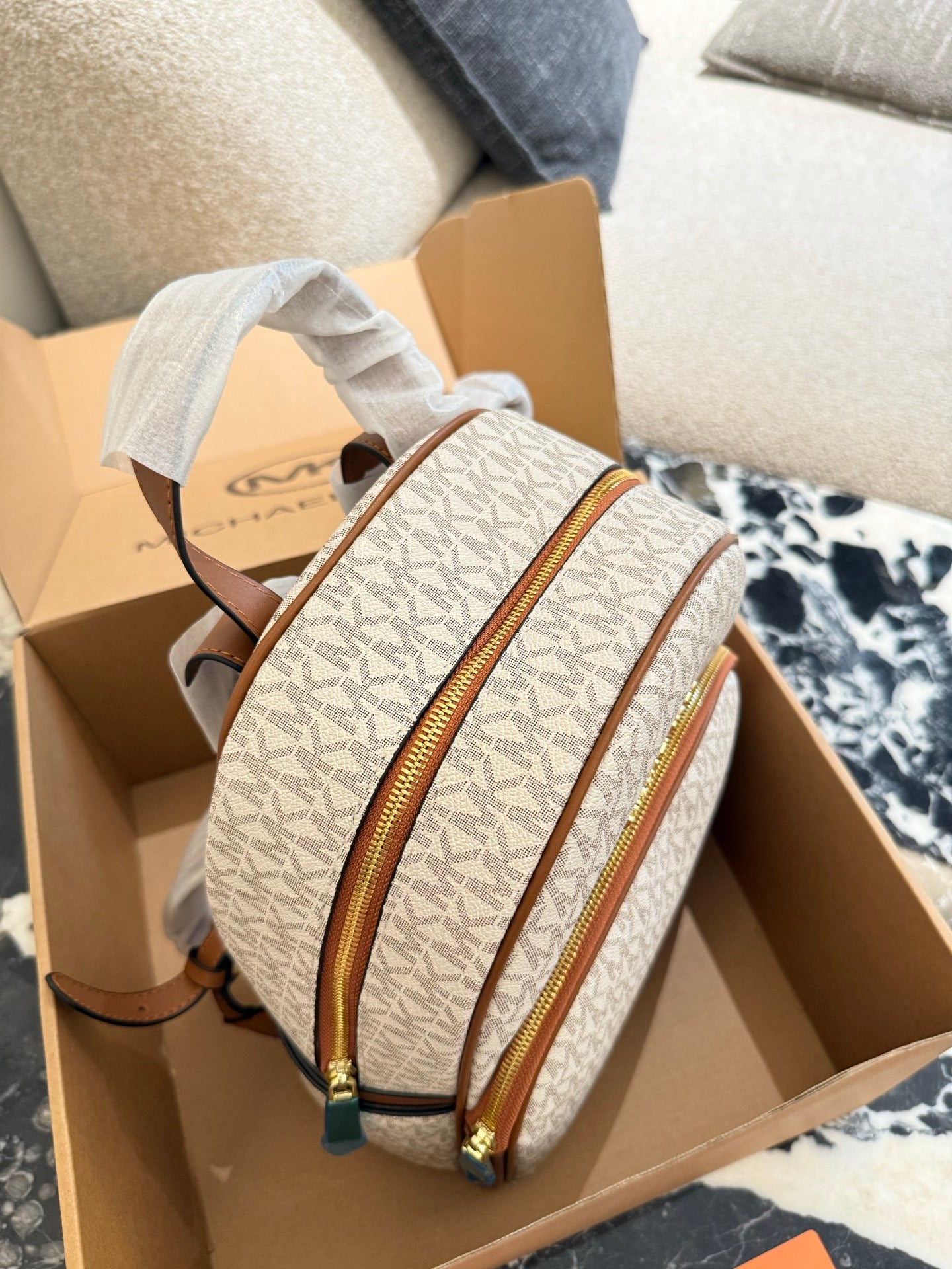 MK Bag-pack Abbey Series ( 4 Shades )