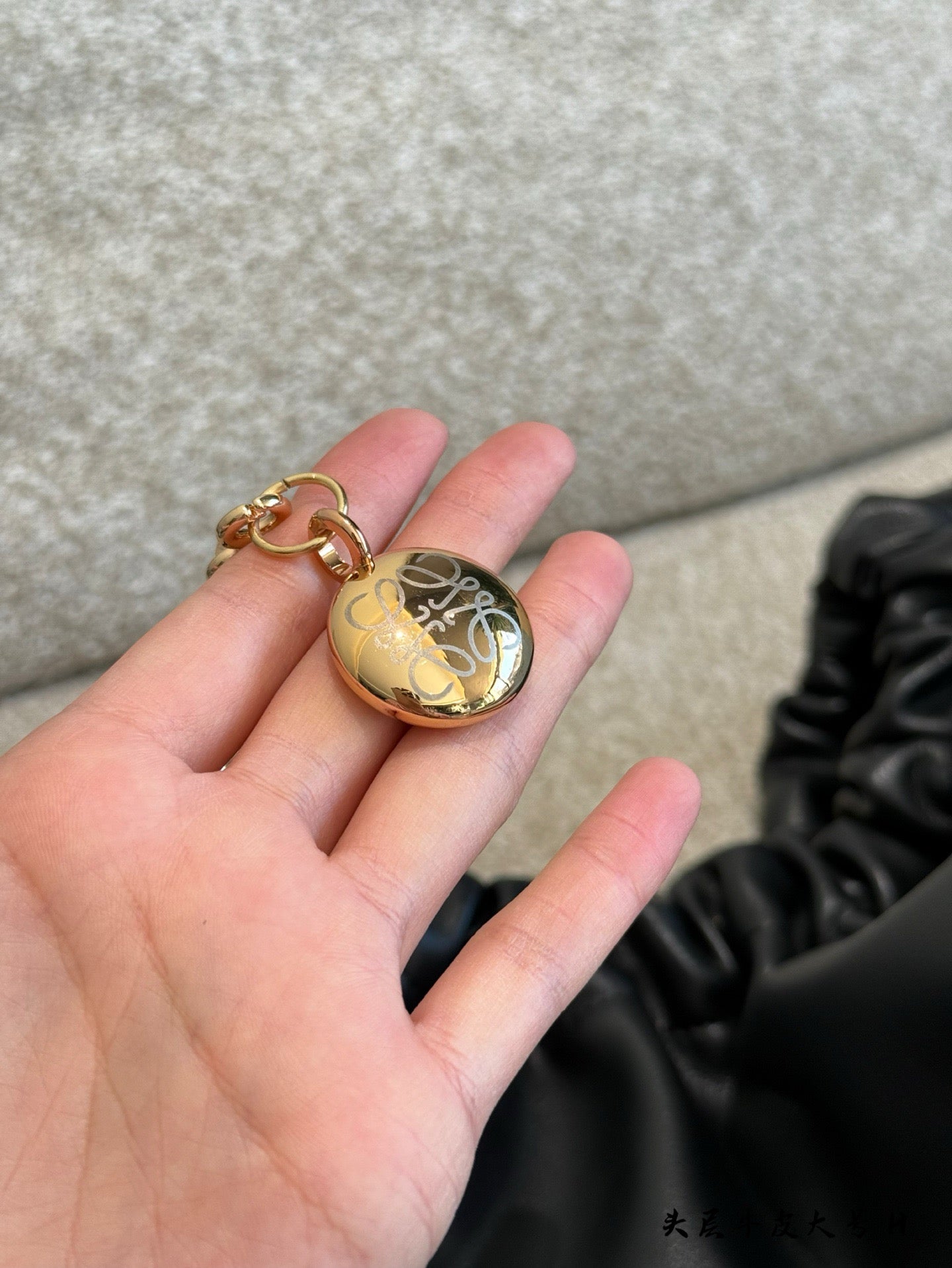 Lo*we Latest Handbags