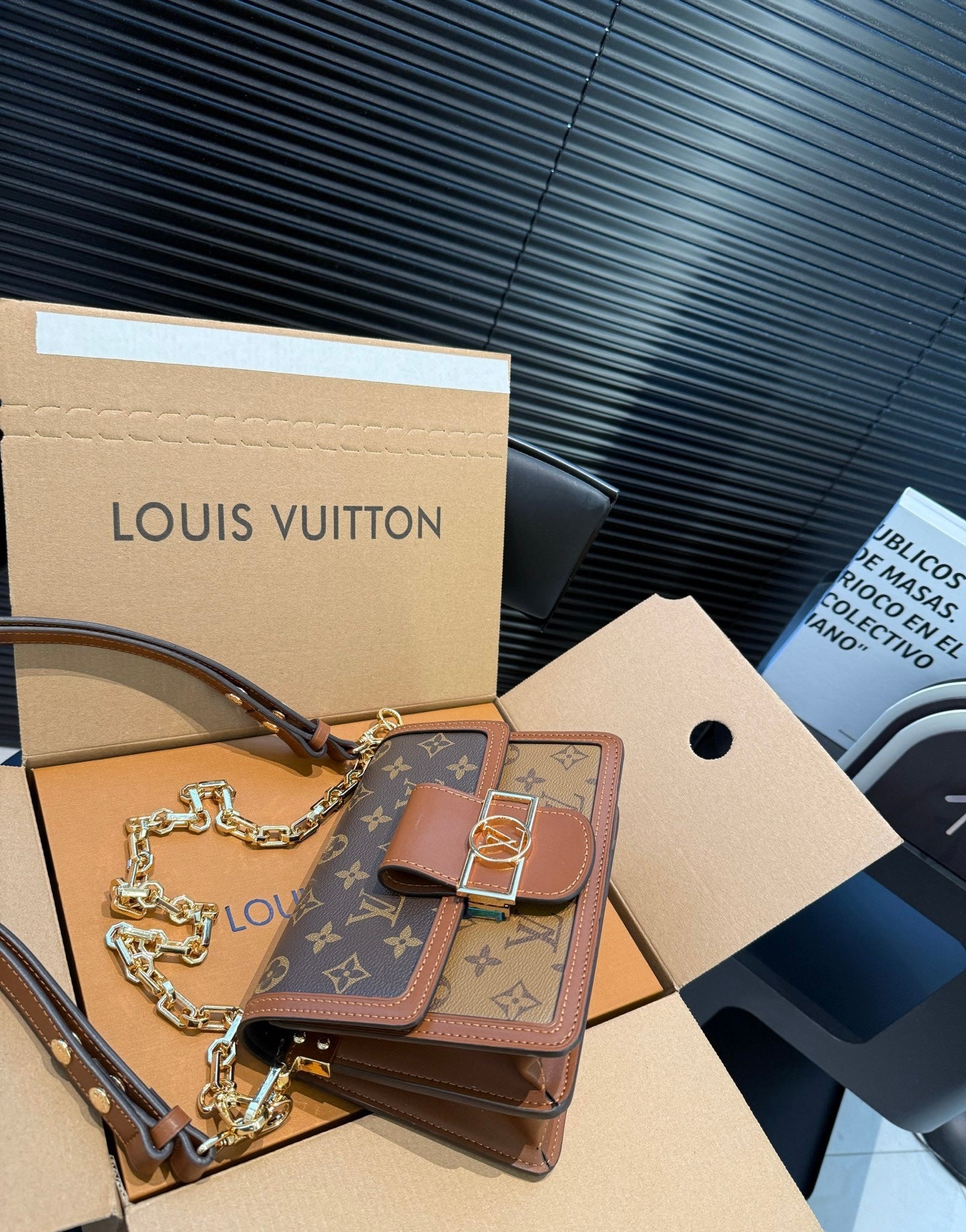 Lv Most Demanding Bag ( 2 Sizes )