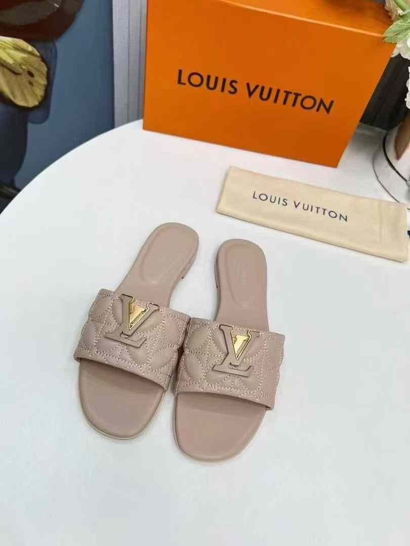 Lv Slipper ( 7 Colours )