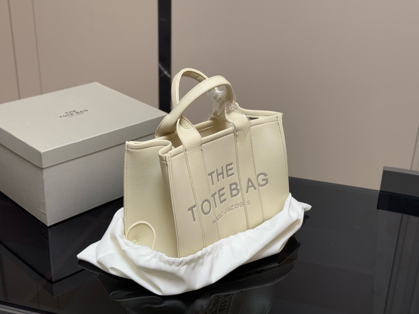 MJ Traveler Tote Bag ( Multiple colours )