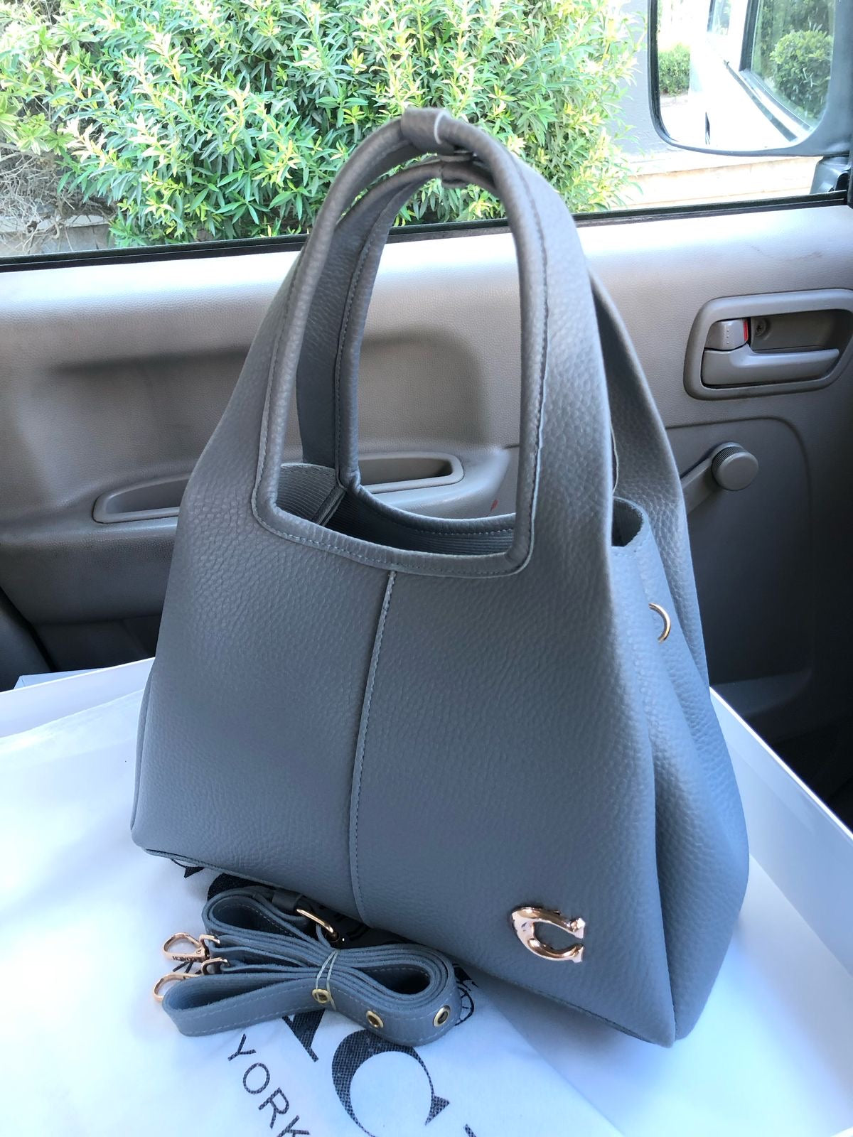 C*ach Handbag ( 4 Colours )