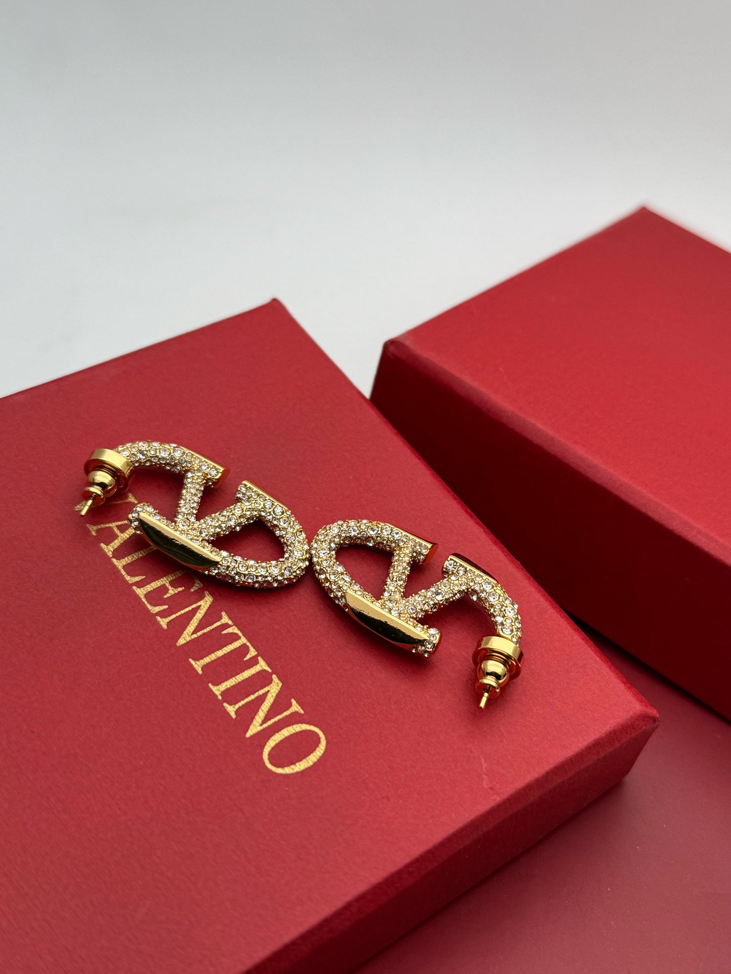 Vale*tino Ear rings
