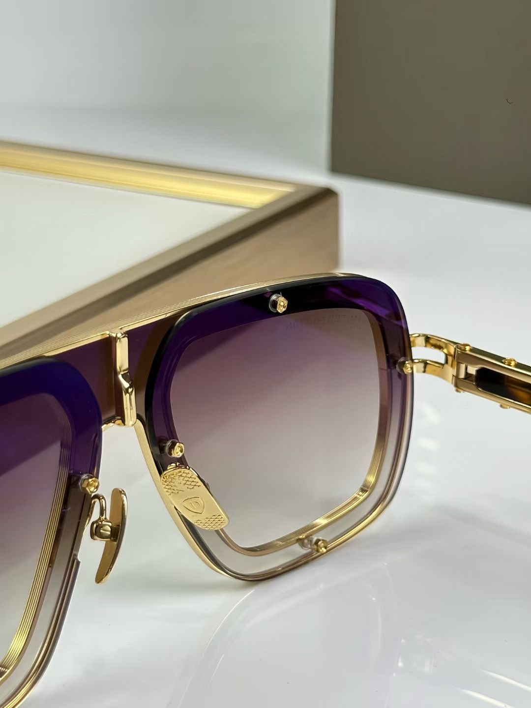 DITA - Model : DTS427