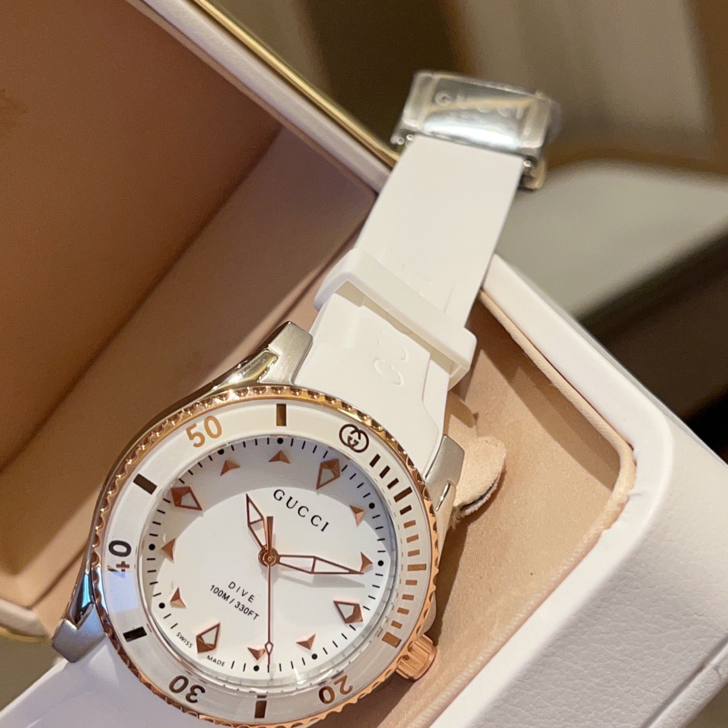 GG Watch ( Limited Edition )