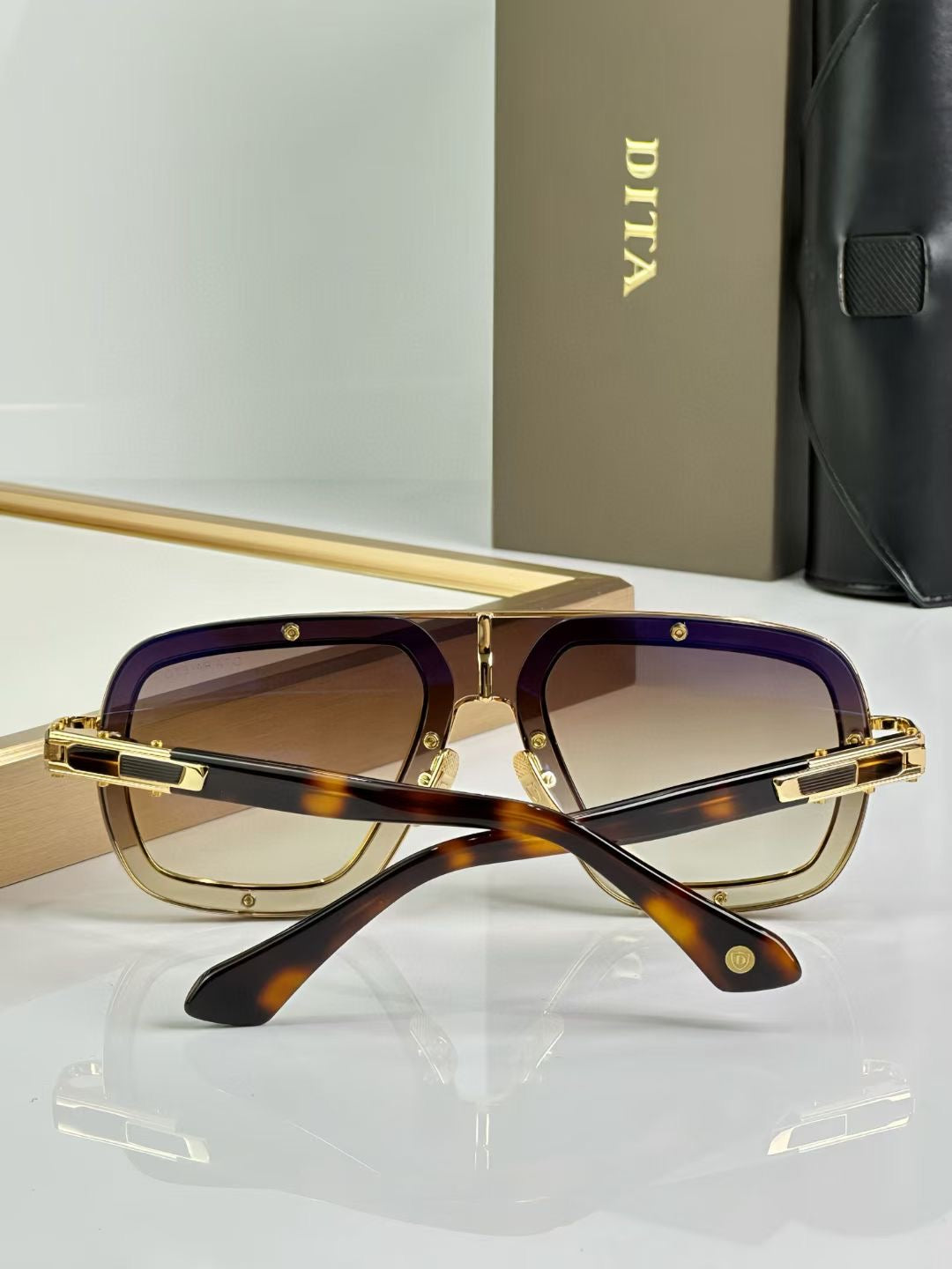 DITA - Model : DTS427