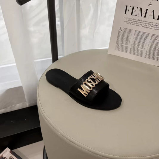 Moschino Slipper ( 4 Colours )