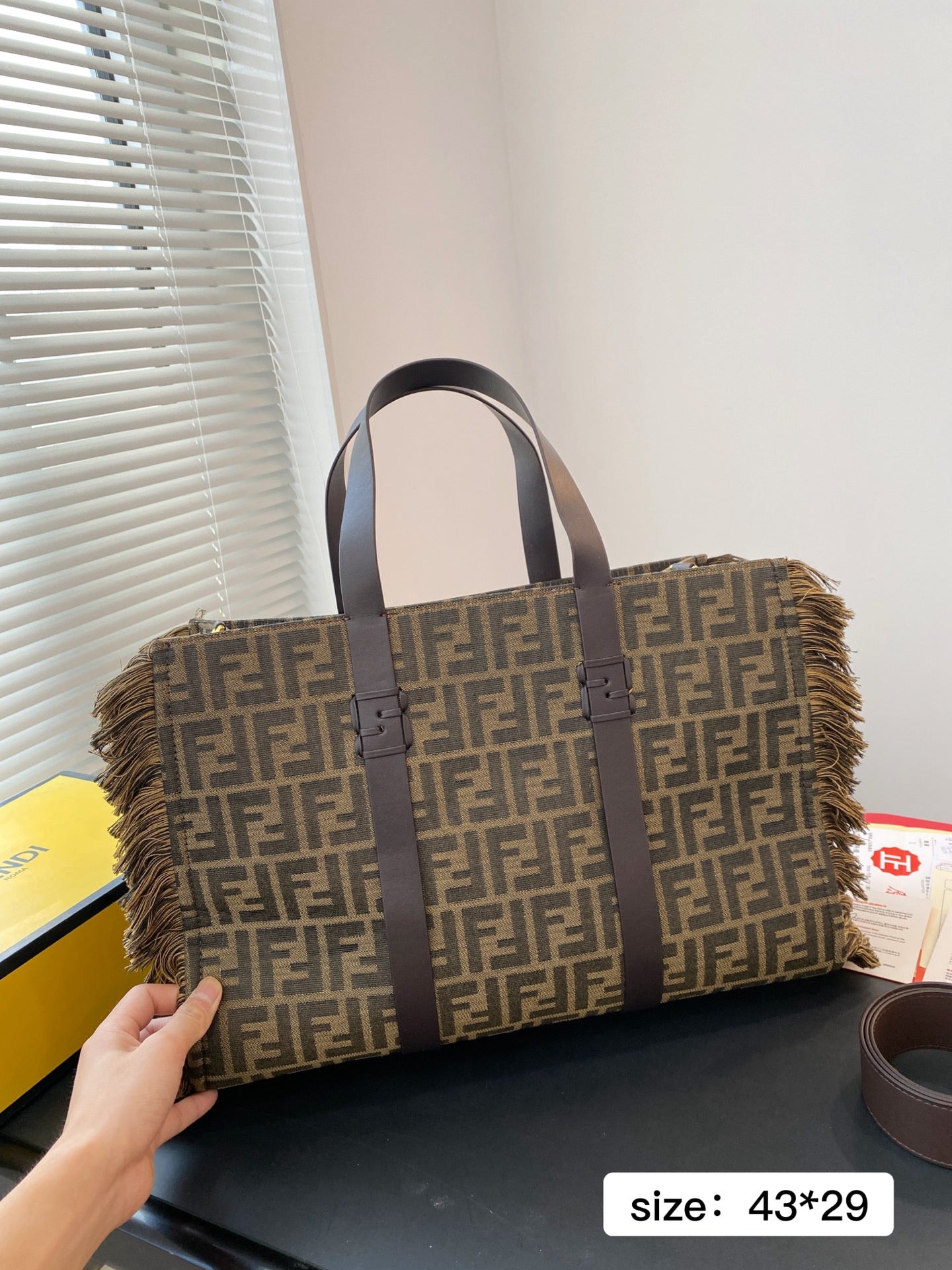 Fe*di Giant Tote Bag