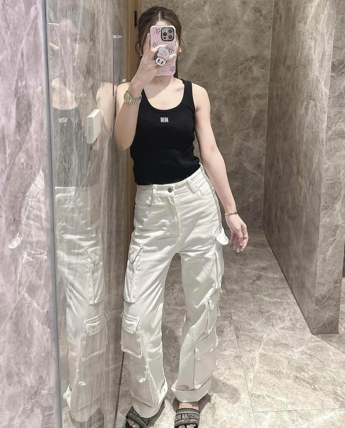 Lo*we Tank Top ( 2 Colours )