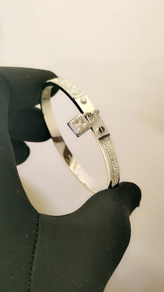 Lv Bracelet