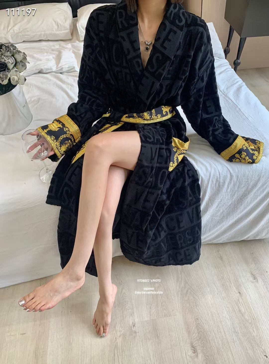 Ve*sace Bathrobe