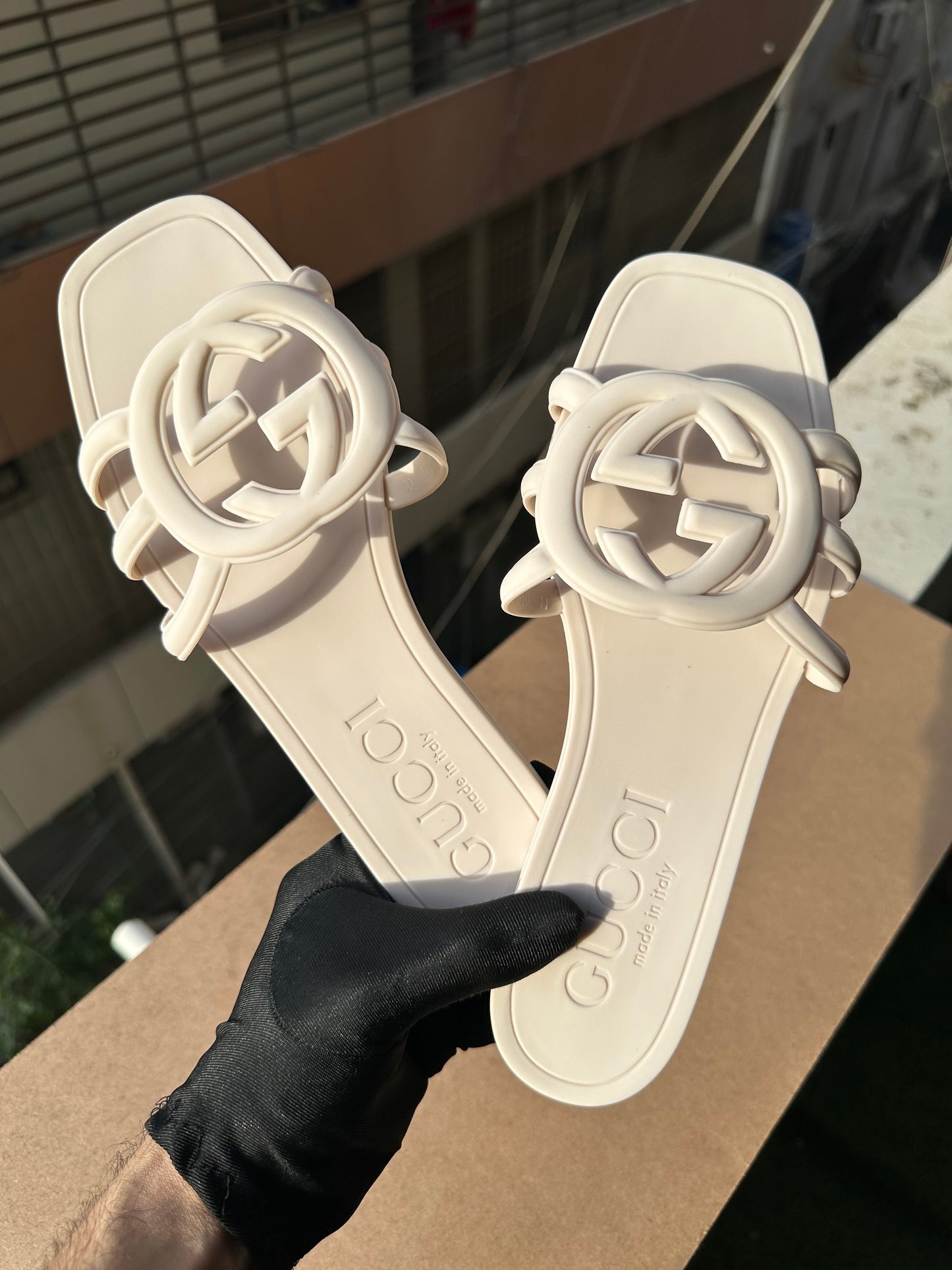 GG White Slipper - Famous Brand