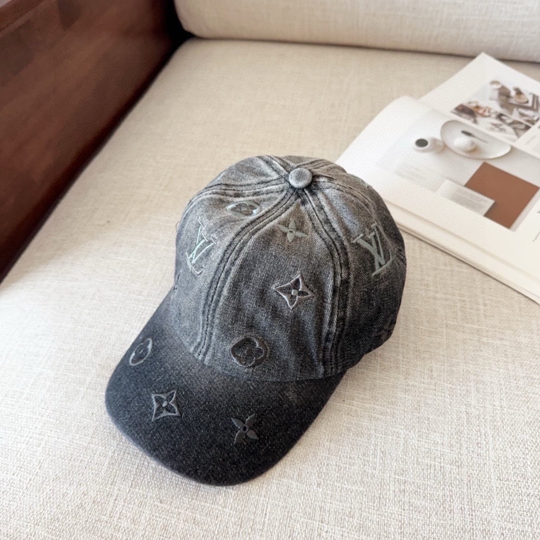 Lv Famous Cap
