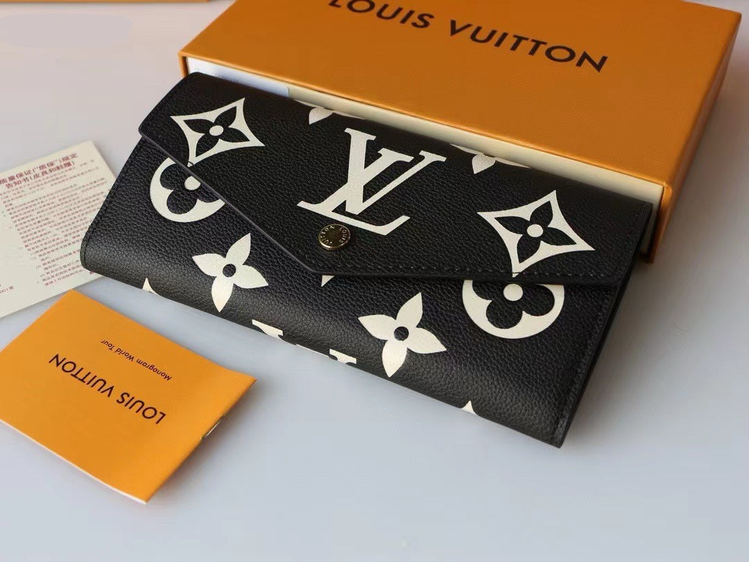 Lv Flap Wallet