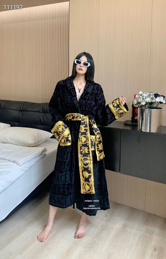Ve*sace Bathrobe