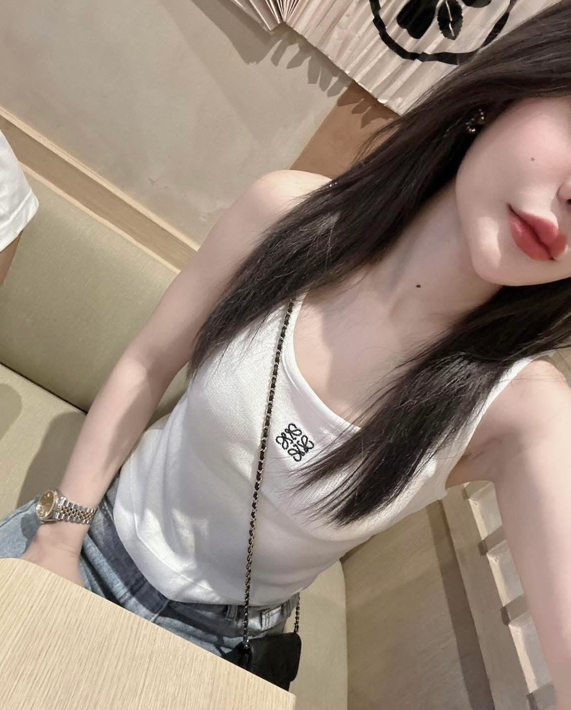 Lo*we Tank Top ( 2 Colours )