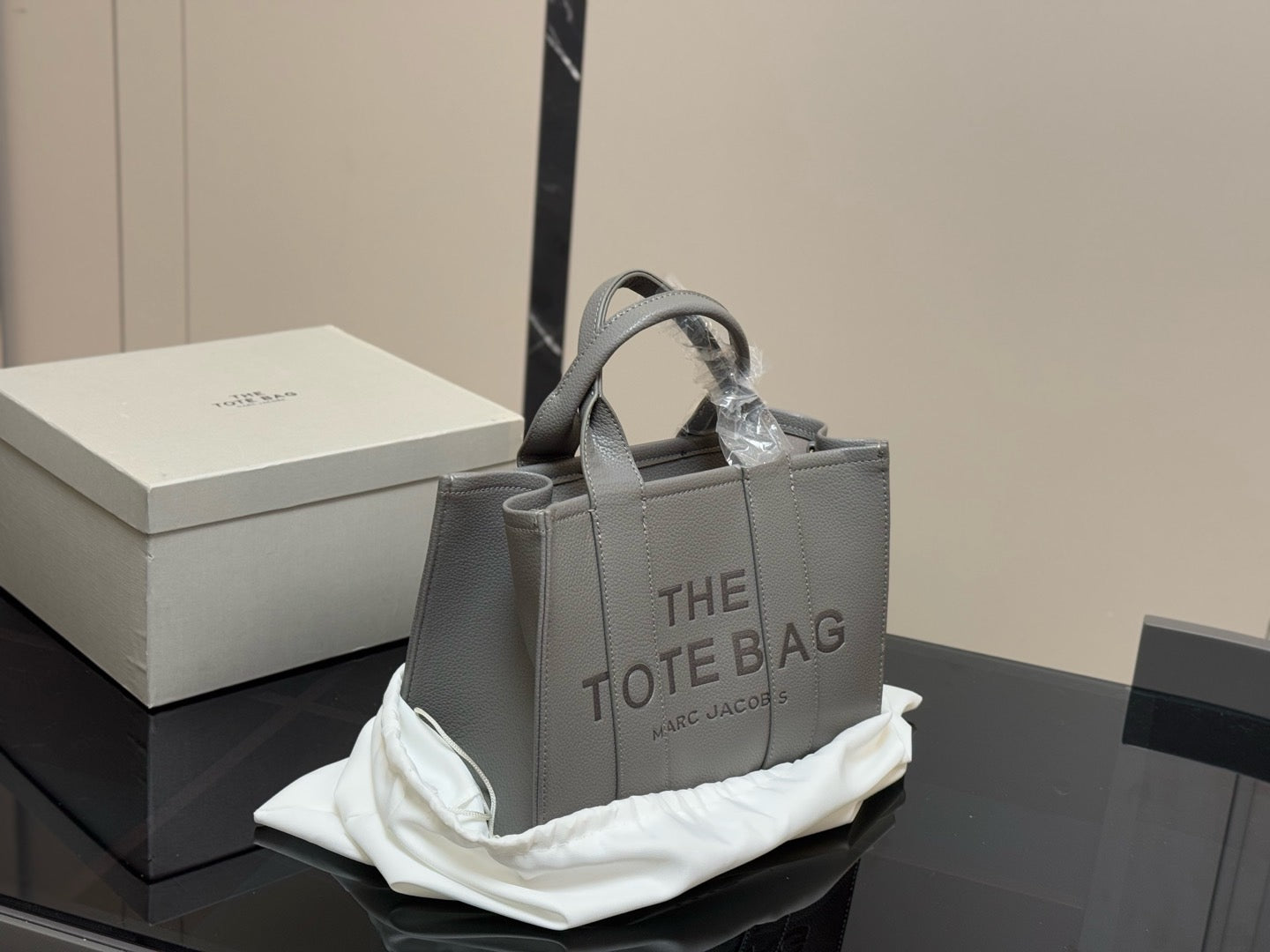 MJ Traveler Tote Bag ( Multiple colours )