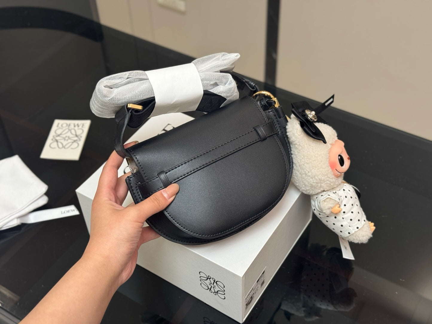 Lo*we Saddle Crossbody Bag ( 2 Colours )