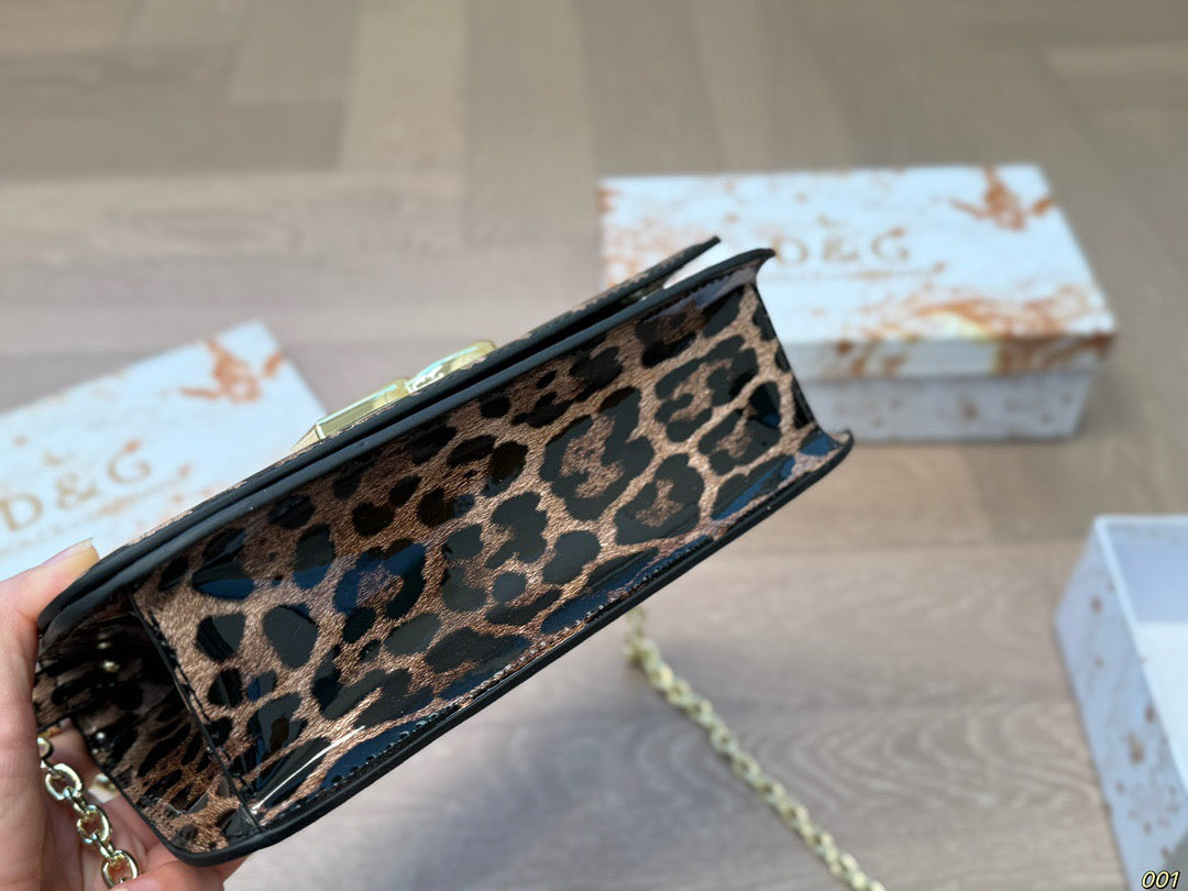 D&G Stylish Shoulder + Hand Bag